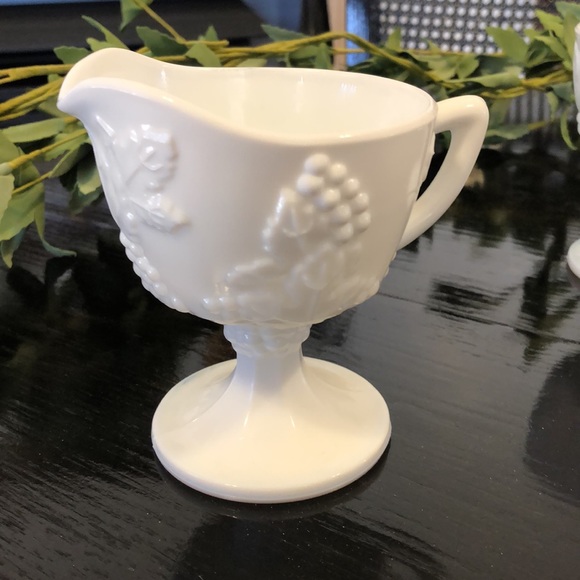 Vintage Colony Harvest Milk Glass Creamer and Sugar Set - Picture 4 of 11